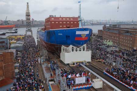 Атомный ледокол «Урал», оснащенный РУ «РИТМ-200», спущен на воду в Санкт-Петербурге