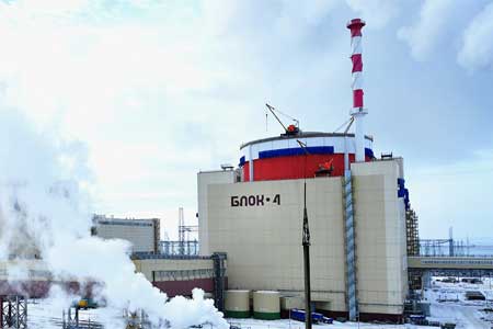 Ростовская АЭС: в машзале энергоблока №4 смонтирована центральная часть конденсатора турбины