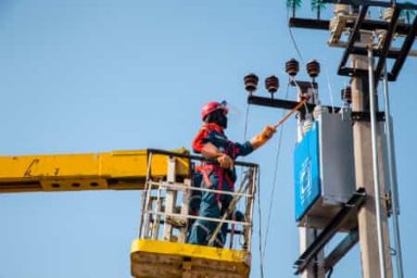 Энергетики «Россети Юг» подключили к электросетям 388 новых потребителей в Калмыкии