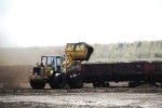 «ВяткаТорф» заготовил к отопительному сезону уже 435 тысяч тонн торфа