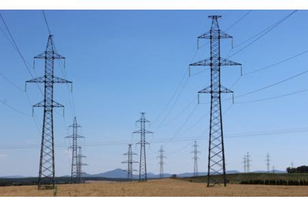 Энергетики подключили к электросетям почти 60 объектов АПК на юго-западе края