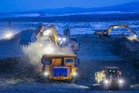 «Русский Уголь» расширяет парк карьерных самосвалов на разрезе в Красноярском крае