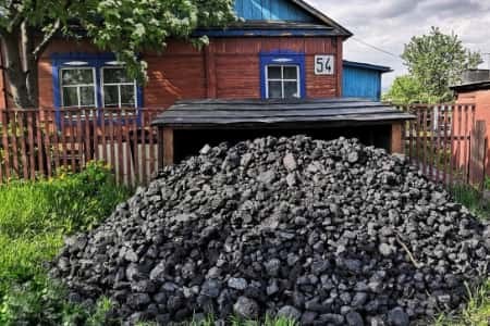 Более 8,7 тысяч семей в КуZбассе получат уголь бесплатно