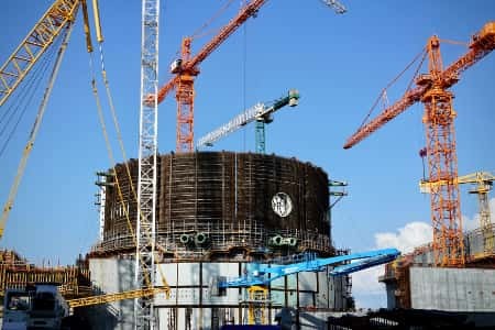 На энергоблоке №2 строящейся Курской АЭС-2 завершен монтаж третьего яруса внутренней защитной оболочки