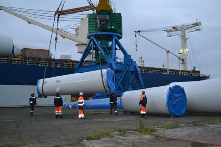 В порт столицы Камчатки доставлена ветроэнергетическая установка для Усть-Камчатска