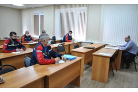 Специалисты Тимашевского филиала «Россети Кубань» проходят обучение производству работ под напряжением
