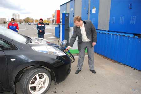 В Оренбурге установили первую зарядную станцию для электромобилей