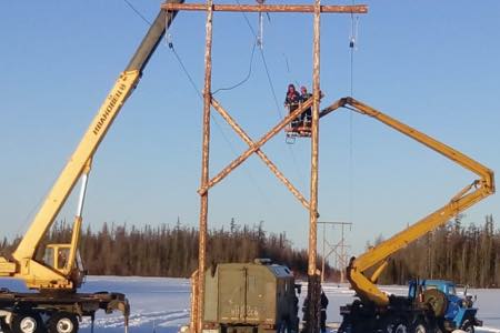 Энергетики вилюйской группы районов Якутии ведут капитальный ремонт высоковольтной линии