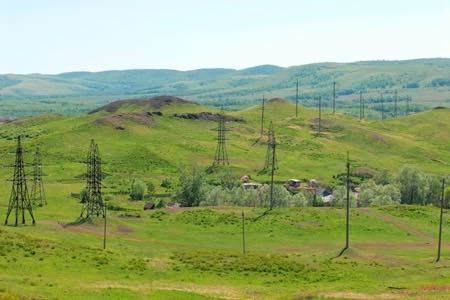 На востоке Оренбургской области ведется капитальный ремонт высоковольтной ЛЭП