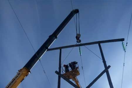 Энергетики завершили капитальный ремонт линии в Западной Якутии
