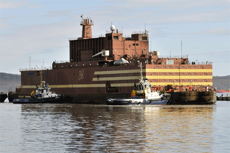 Росэнергоатом: в порту г. Певека завершилась разгрузка последнего судна со стройматериалами для строительства единственной в мире плавучей АЭС