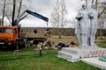 ​Сотрудники Удмуртэнерго благоустроили памятники героям Великой Отечественной войны