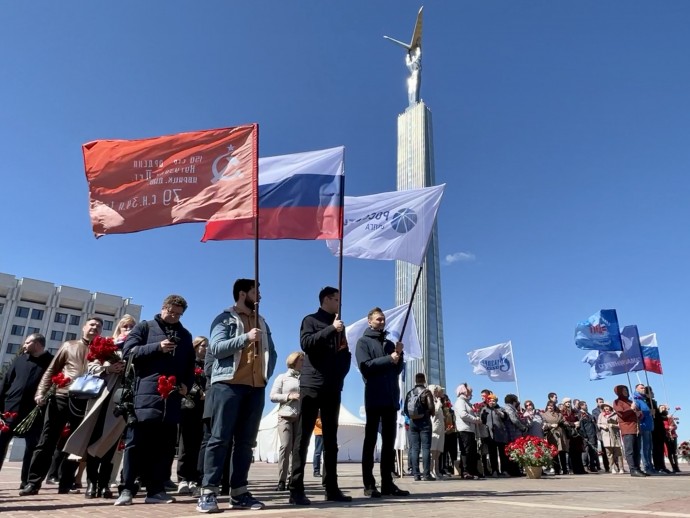 Энергетики ПАО «Россети Волга» поздравили ветеранов с Днем Победы