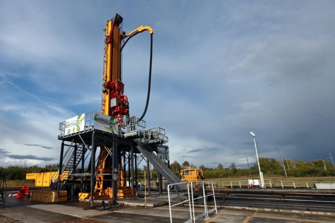 ​ В Управлении и дегазации метана компании «СУЭК-Кузбасс» введена в эксплуатацию буровая установка Prakla большого диаметра