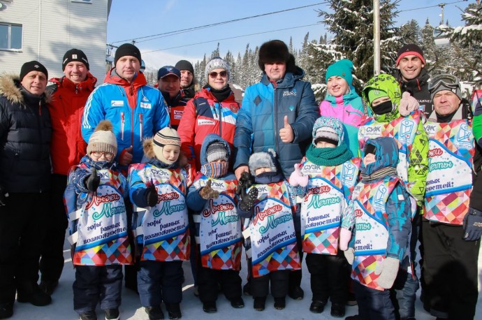 При поддержке СУЭК в Кузбассе торжественно открыт зимний сезон программы «Лыжи мечты»