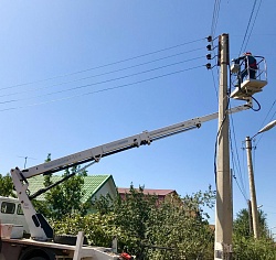 «Россети Юг» до конца года заменит более тысячи опор линий электропередачи в Астраханской области