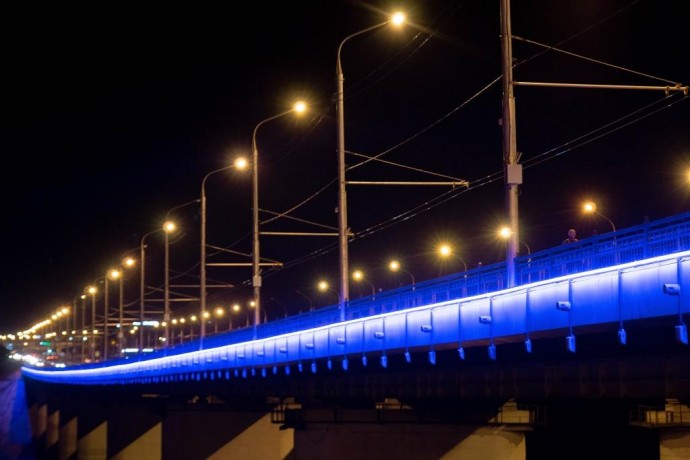 Калугаэнерго украсил иллюминацией Гагаринский мост в областной столице