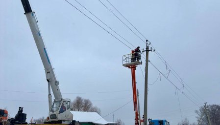 Самарские энергетики восстанавливают электроснабжение в населенных пунктах региона Самарские энергетики восстанавливают электроснабжение в населенных пунктах региона