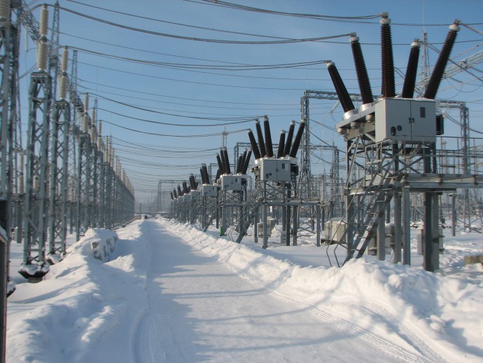 «Россети ФСК ЕЭС» обновила высоковольтные вводы на 24 сибирских подстанциях