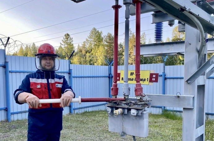 Энергетики направили более 4 млн рублей на ремонт крупного питающего центра в Югре