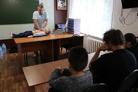 Специалисты Воронежэнерго провели урок электробезопасности для детей из пункта временного размещения